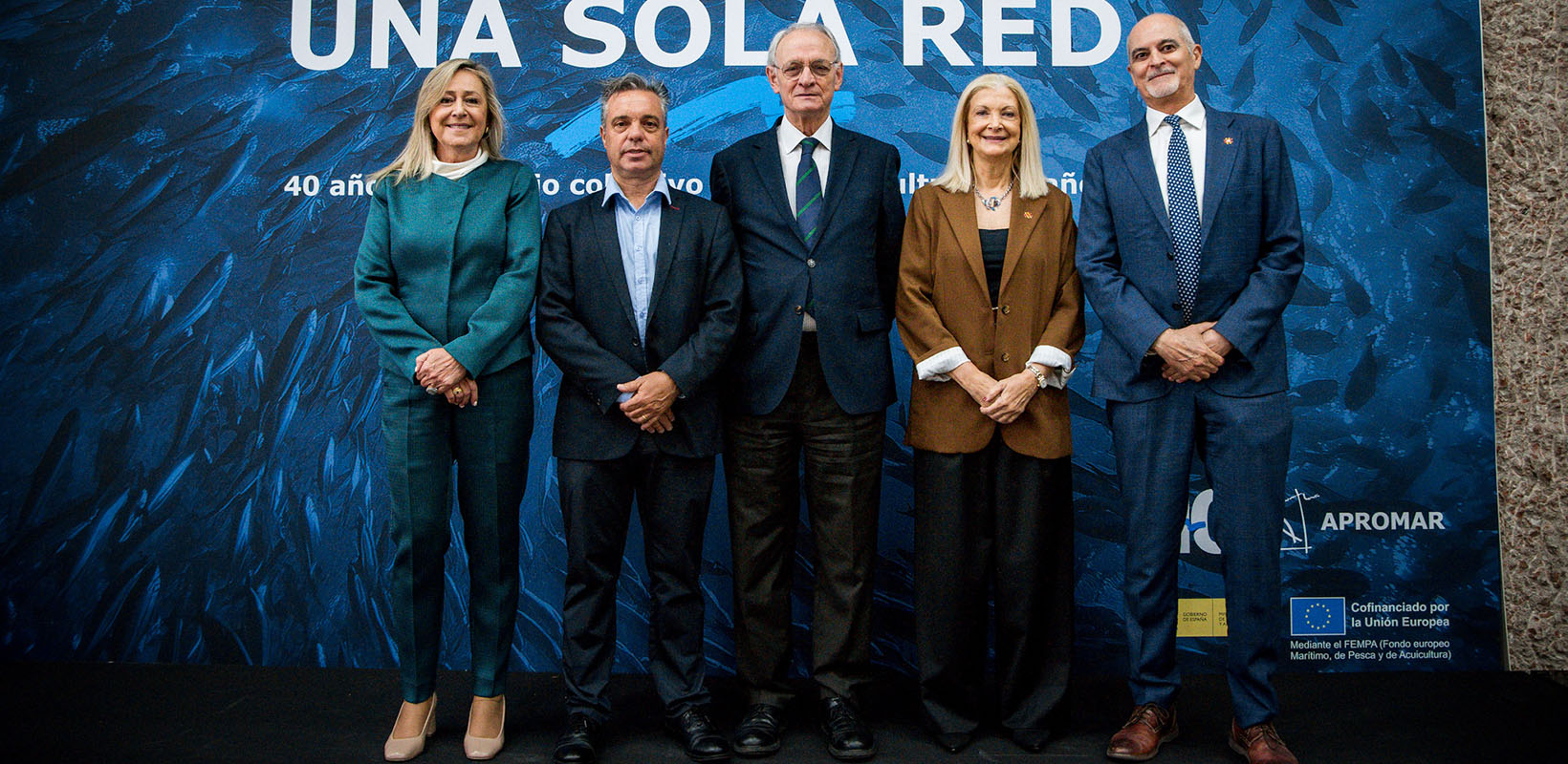 representantes de las administraciones y apromar en la conferencia empresarial de la asociación en 2026