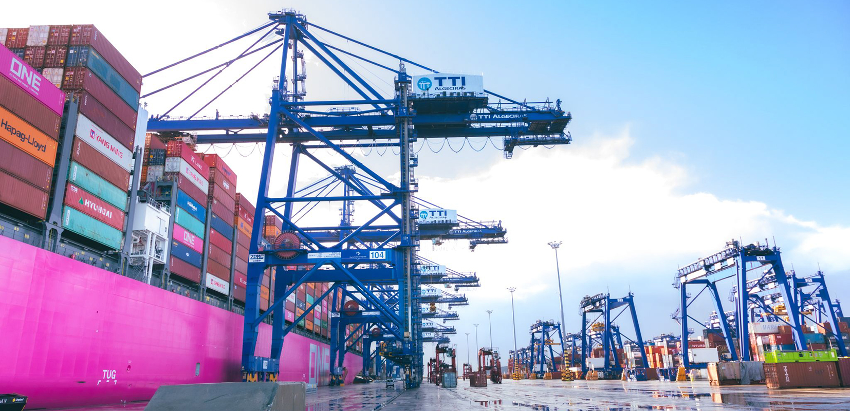 Puerto de Algeciras terminal contenedores