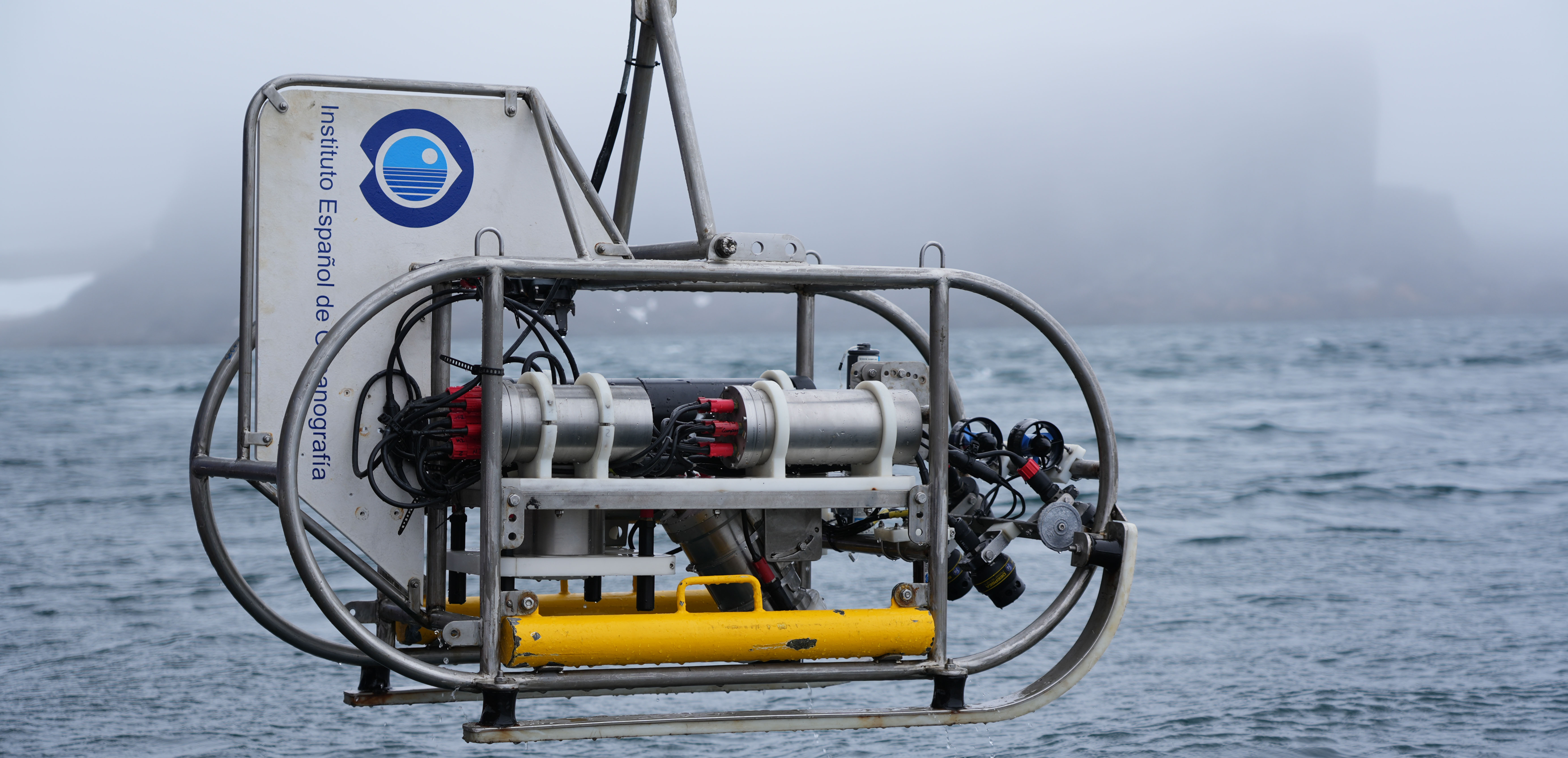 Robot submarino para grabar los hábitats del fondo y analizar los  restos de basura acumulada por la actividad pesquera