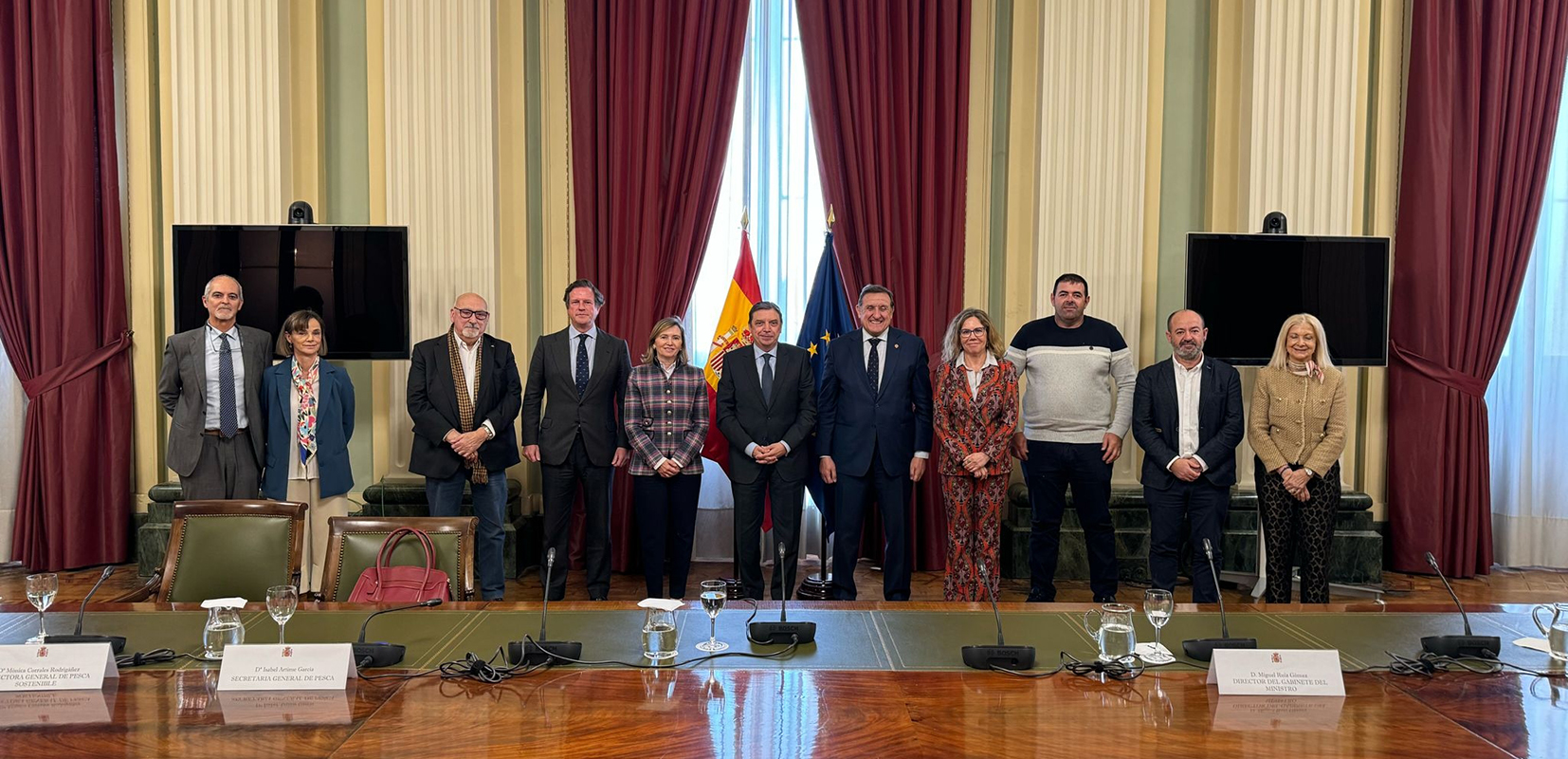 Reunión sector pesquero con ministro Planas y SG Pesca