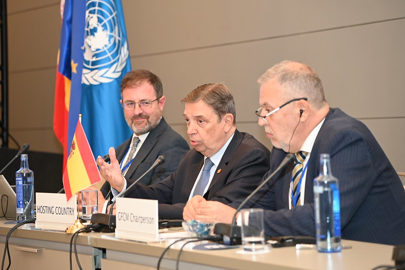 El ministro Planas inauguró la reunión de la CGPM