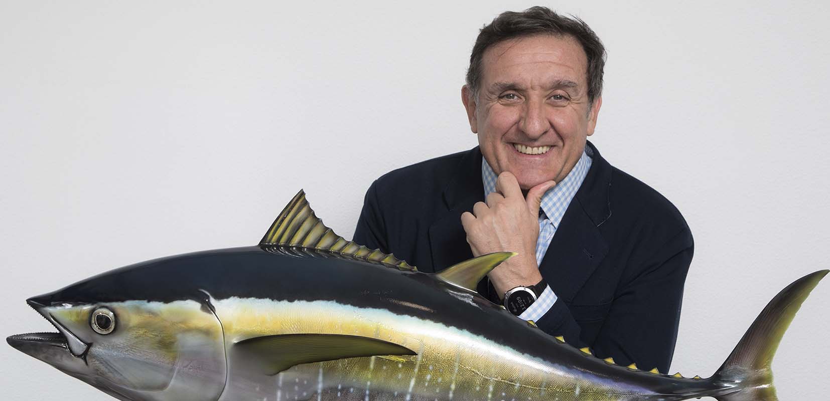 Cartel promocional de la campaña Llévate pescado de Pesca España