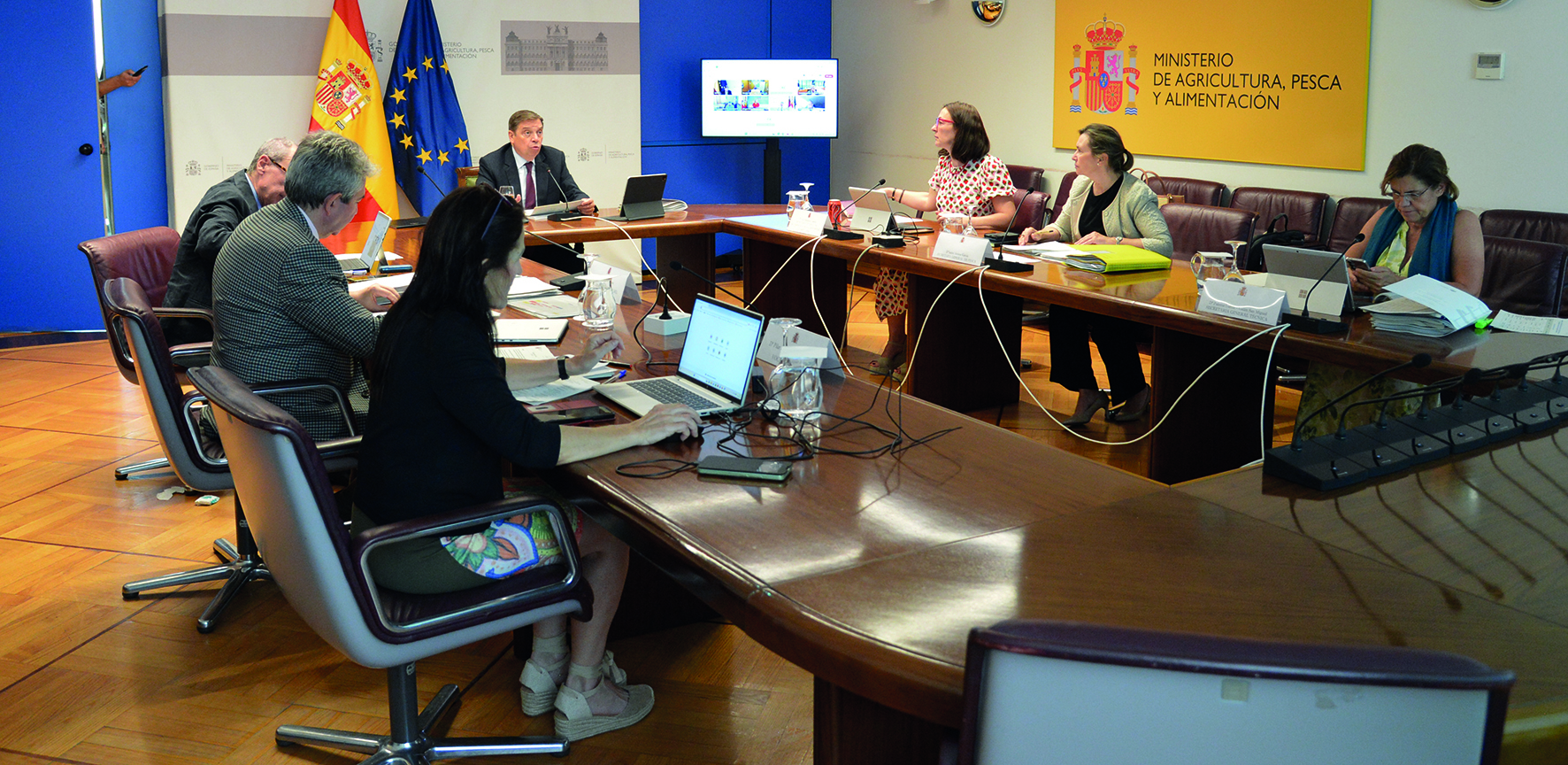Reunión sectorial de pesca presidida por Luis Planas
