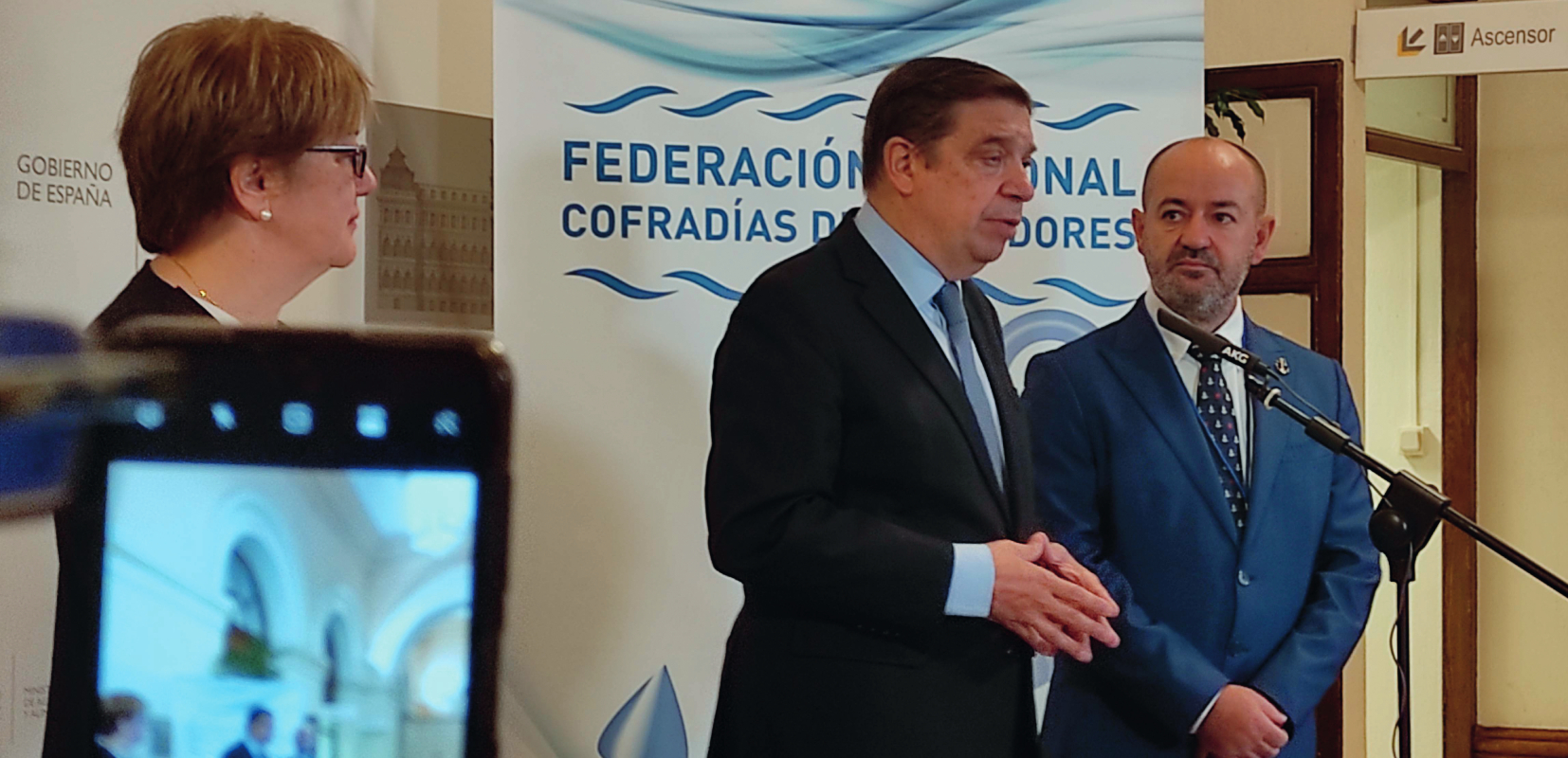 Luis Planas y Alicia Villauriz, ministro de Agricultura, Pesca y Alimentación y secretaria general de Pesca