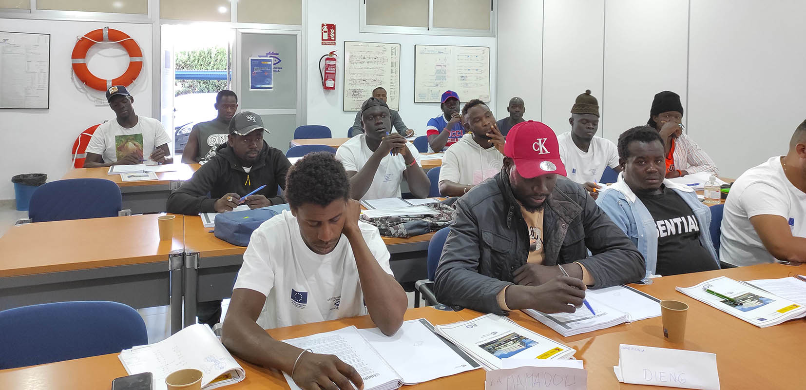 Grupo de senegaleses en el curso de formación del ISM de Huelva para conseguir regularizar su situación