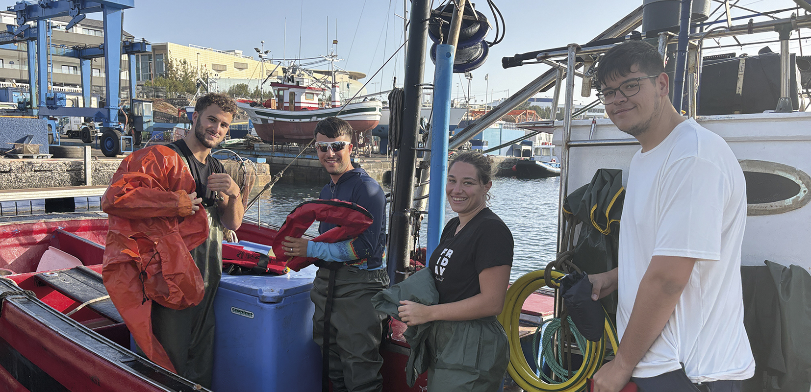 alumnos de FP en barco